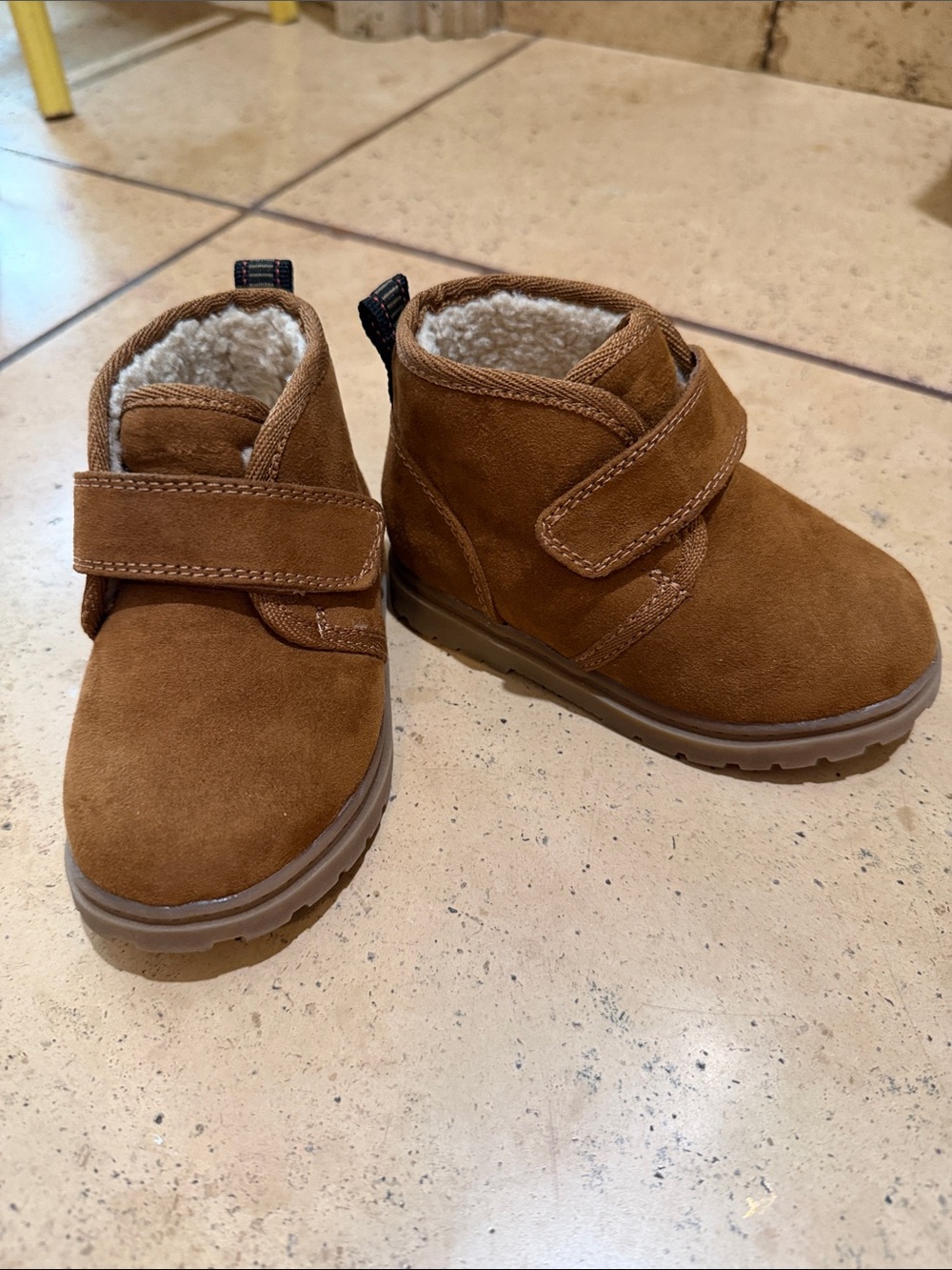 Cat & Jack Toddler Tan Suede Boots with Sherpa Lining